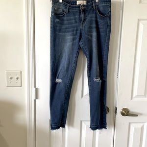 Mid rise skinny jeans. Junior size 11